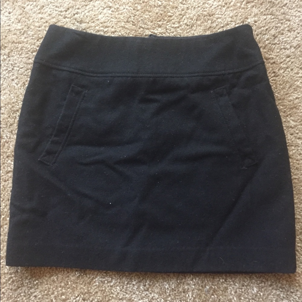 H&M black wool skirt with pockets size 6
